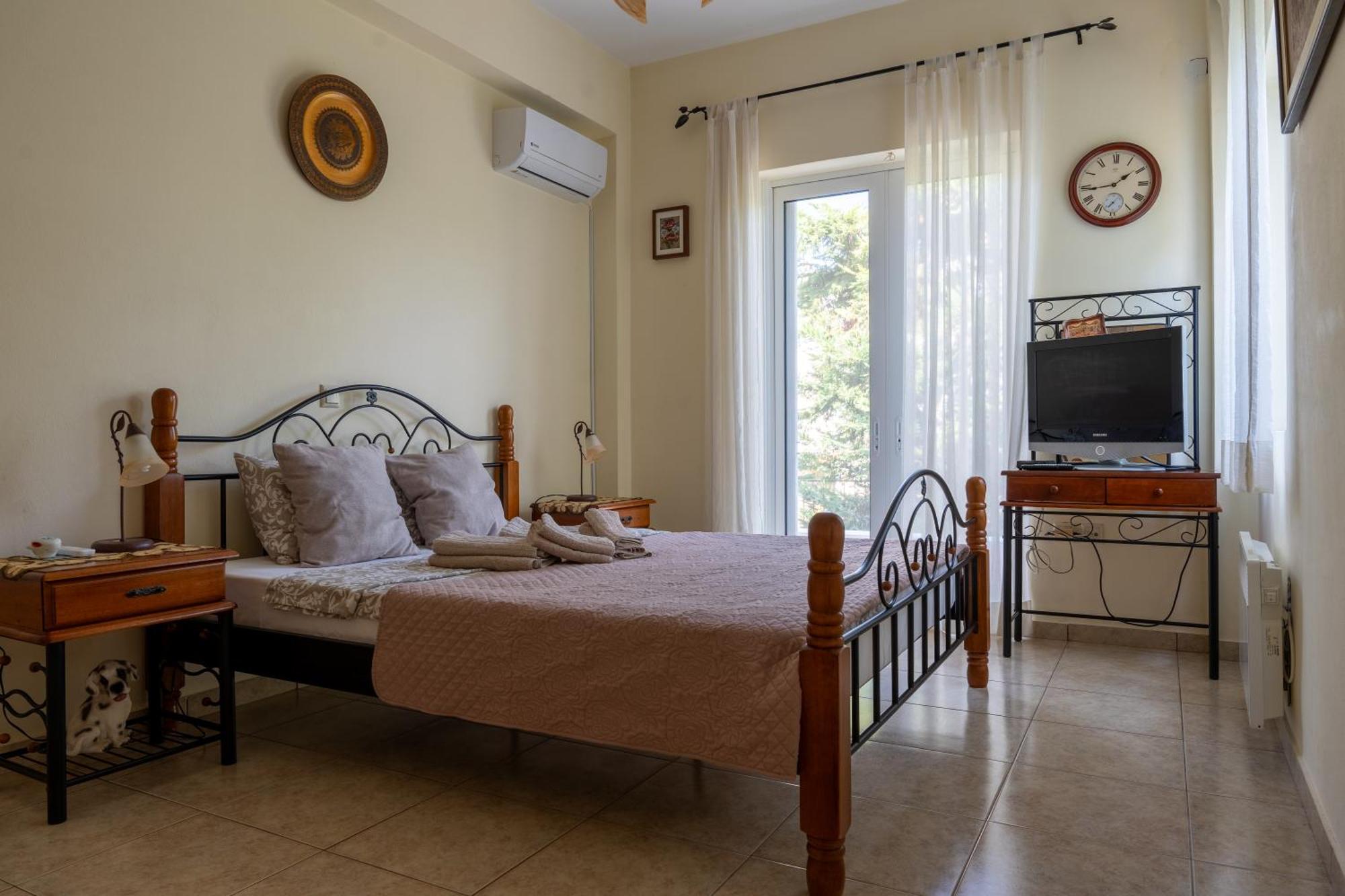 Beautiful Summer Villa In Chalkoutsi Khalkoutsion エクステリア 写真